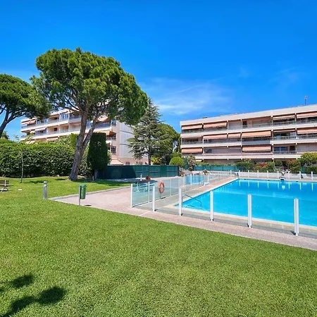 Attique Antibois - Piscine - Vue - Parking - Wifi Apartamento *