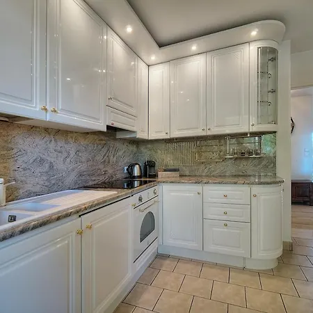 Attique Antibois - Piscine - Vue - Parking - Wifi * Antibes