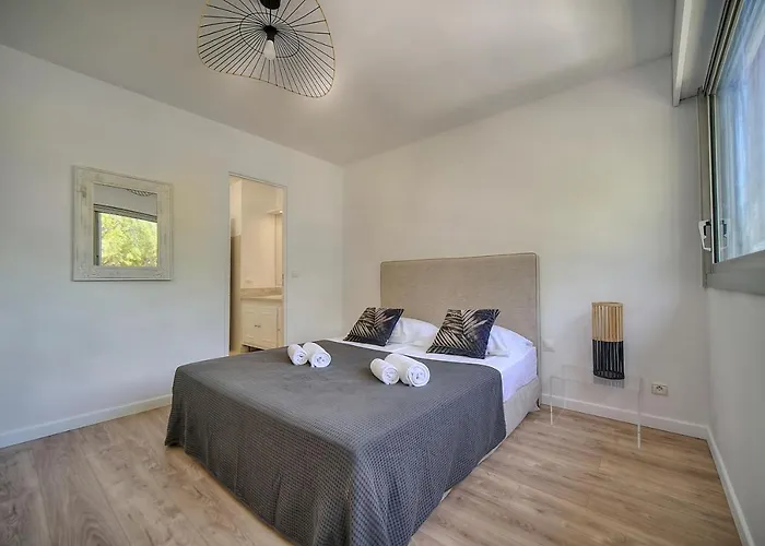 Apartment Attique Antibois - Piscine - Vue - Parking - Wifi Antibes