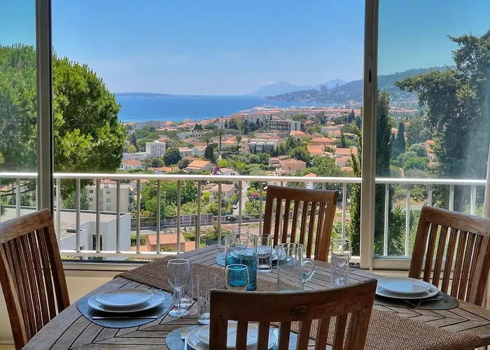 Attique Antibois - Piscine - Vue - Parking - Wifi * Antibes