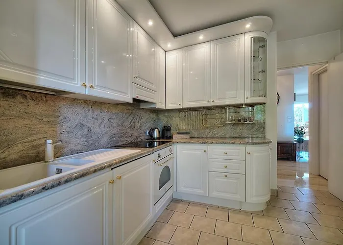 Attique Antibois - Piscine - Vue - Parking - Wifi * 昂蒂布