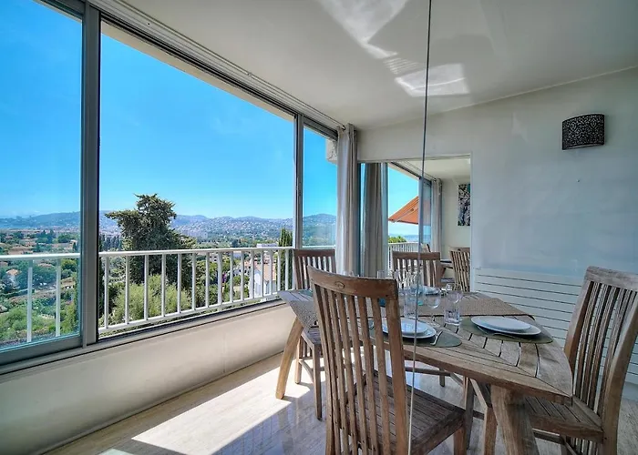 Attique Antibois - Piscine - Vue - Parking - Wifi * 昂蒂布