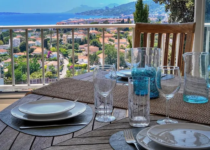 Apartment Attique Antibois - Piscine - Vue - Parking - Wifi *